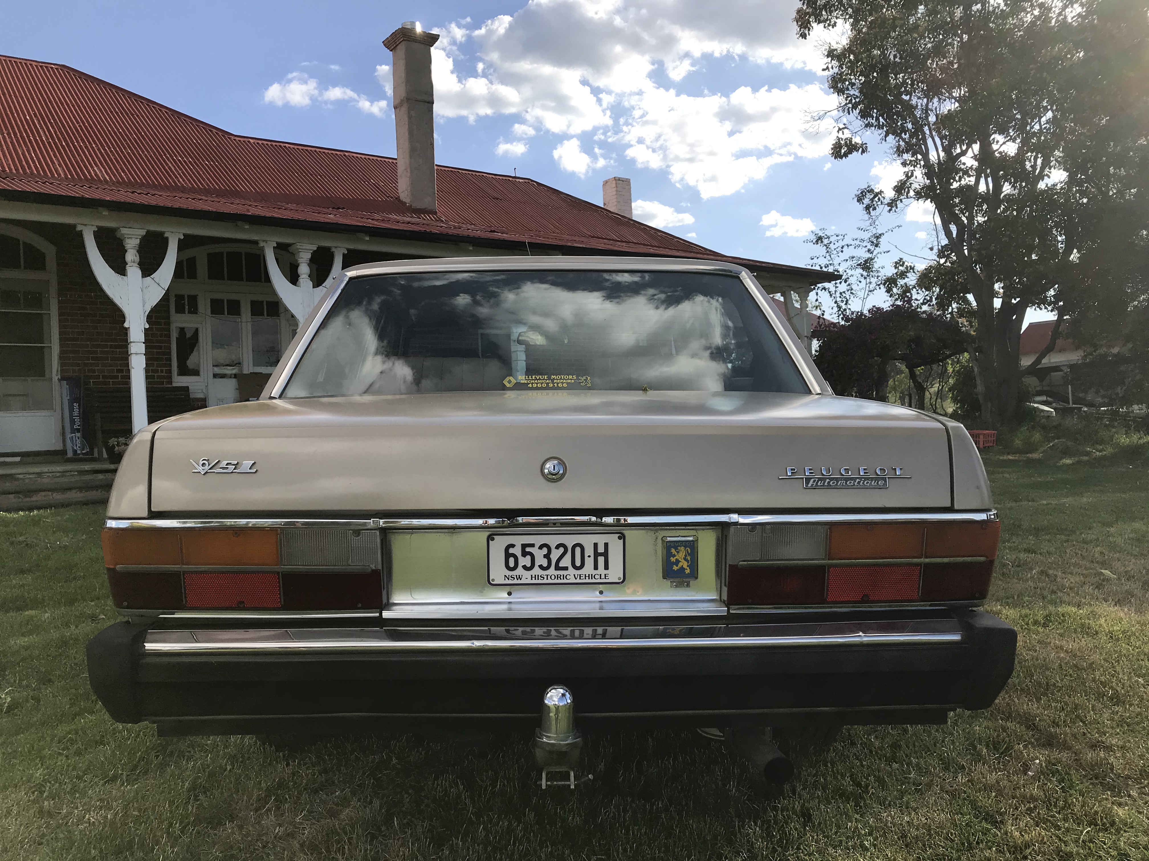 Peugeot604_A_4.jpeg